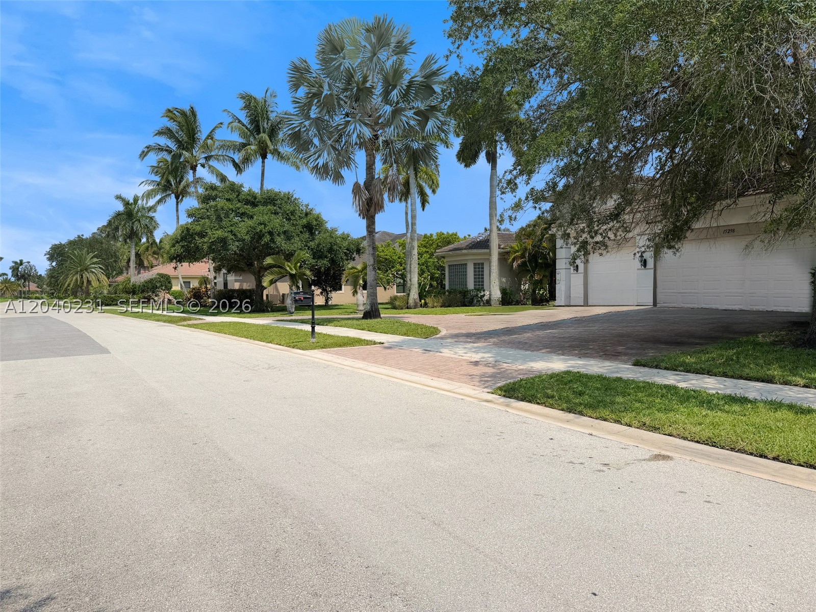 RIVERSTONE - Residential