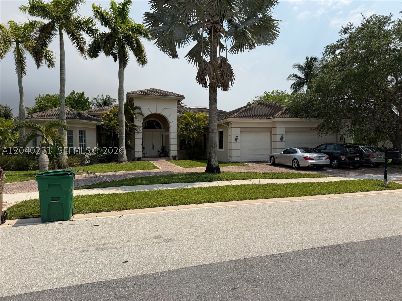 RIVERSTONE - Residential
