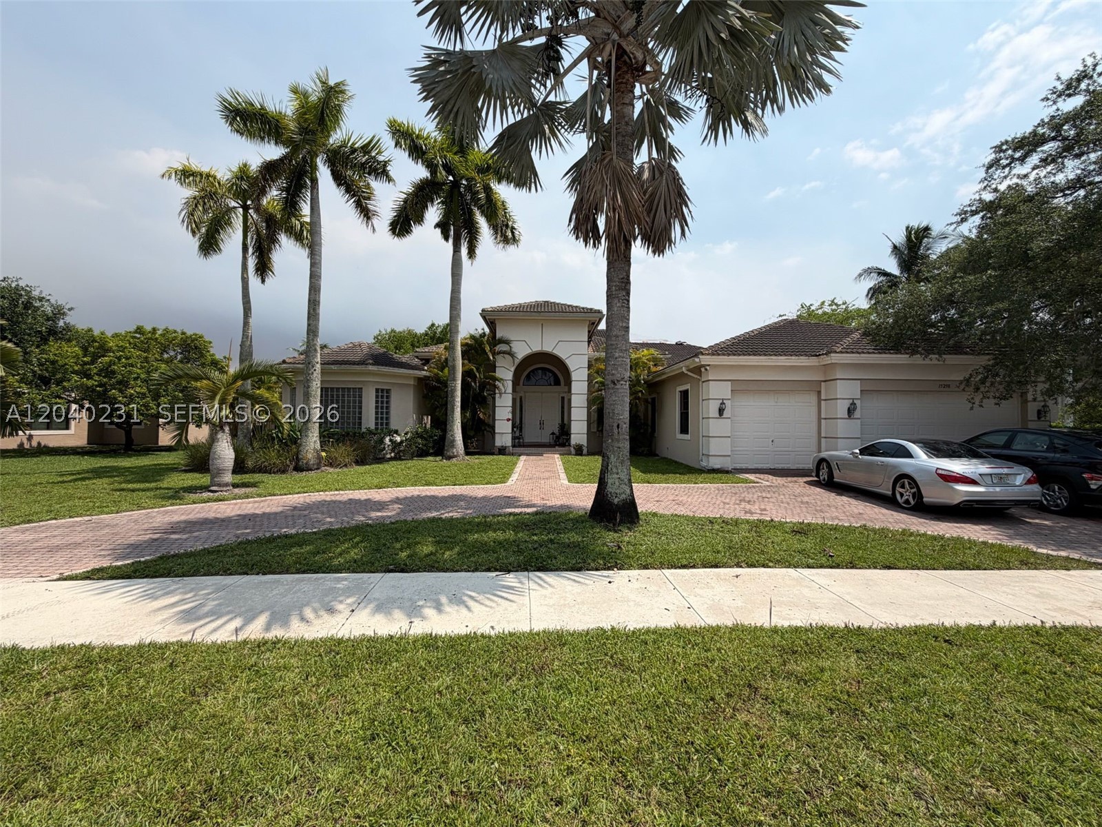 RIVERSTONE - Residential