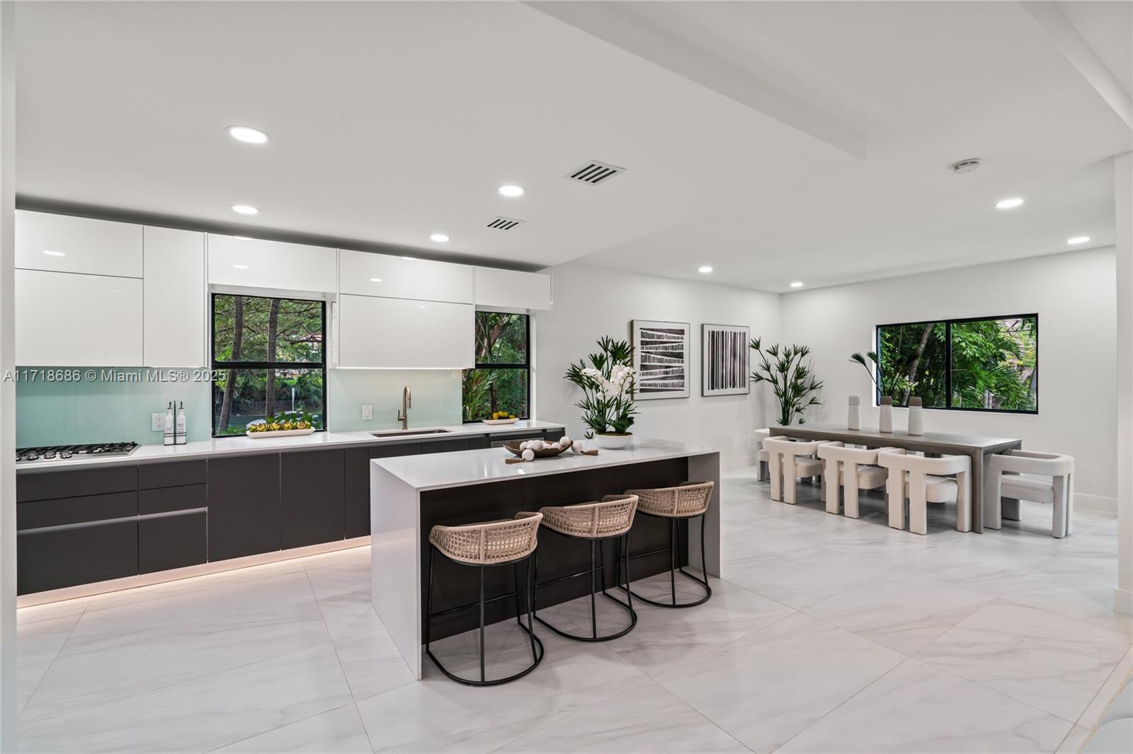 FAIRVIEW - Residential