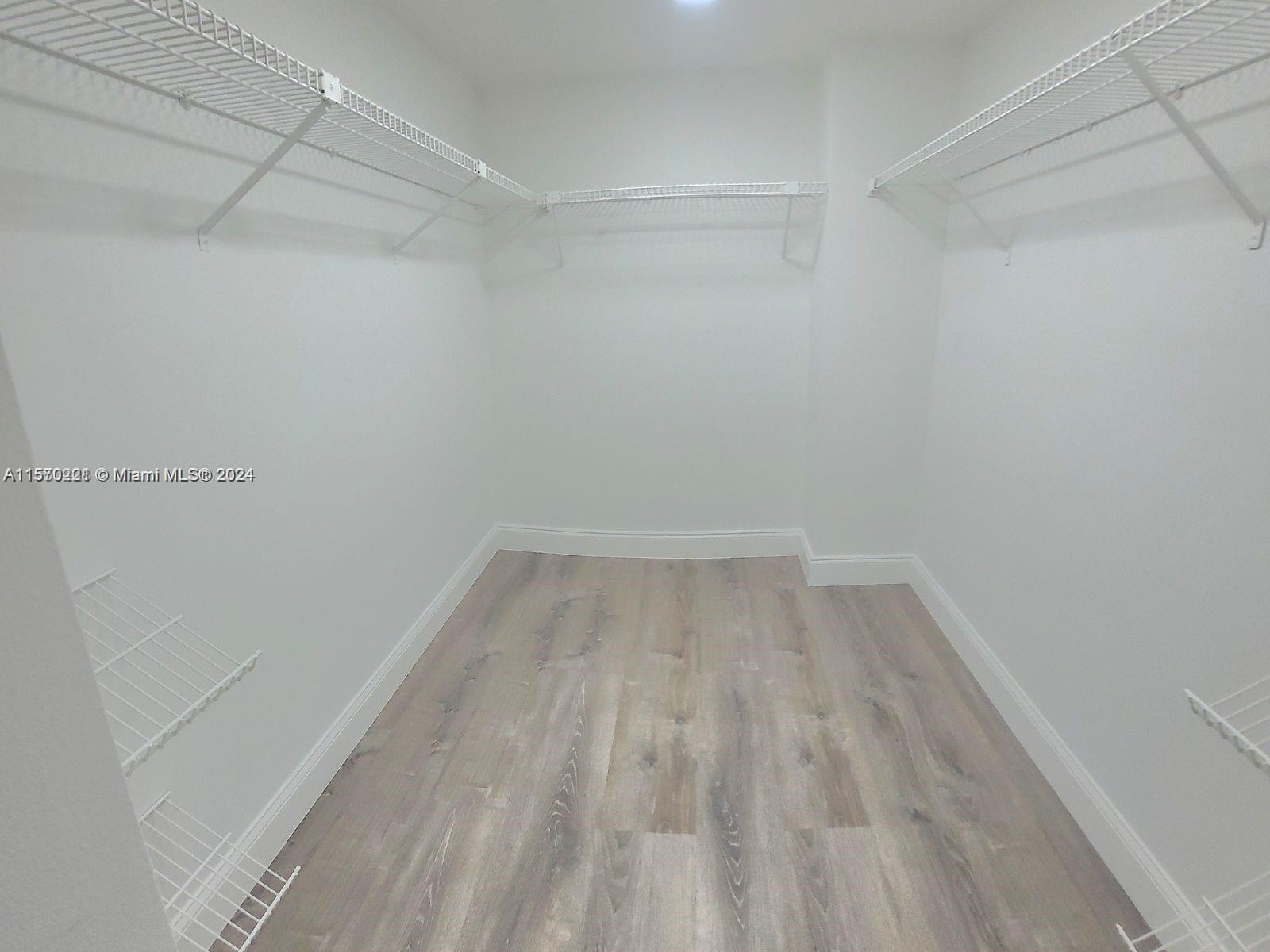 SAN REMO GOLF & TENNIS CL - Residential Lease