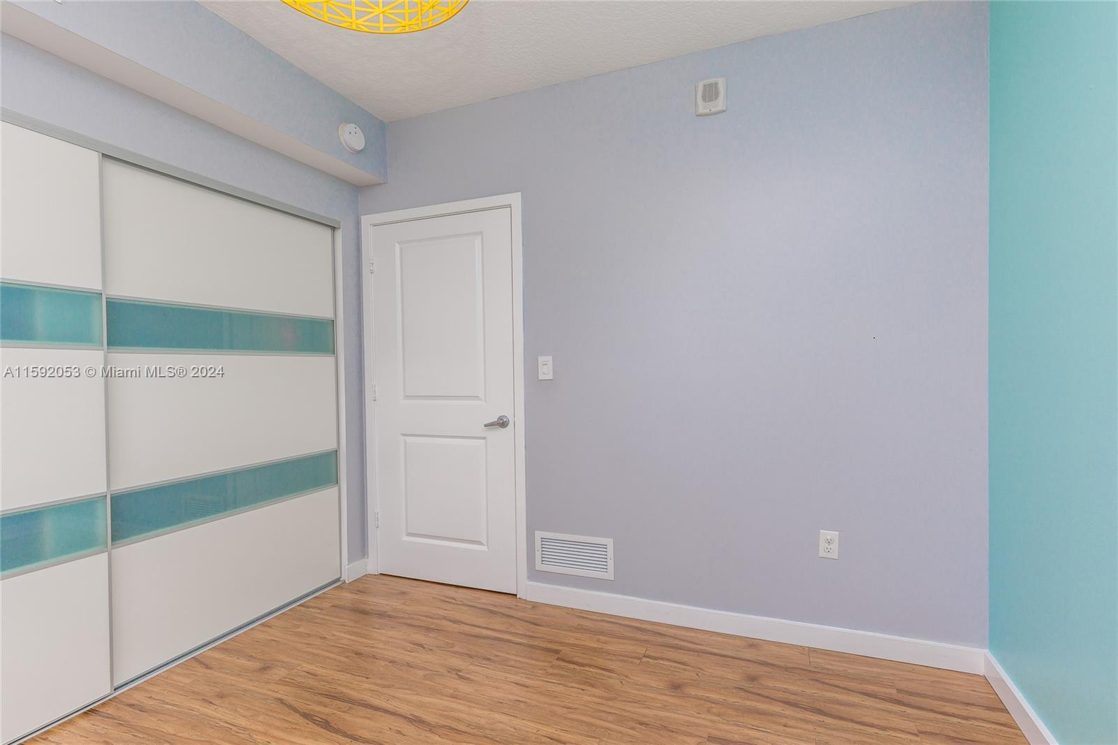 23 BISCAYNE BAY CONDO - Residential Lease