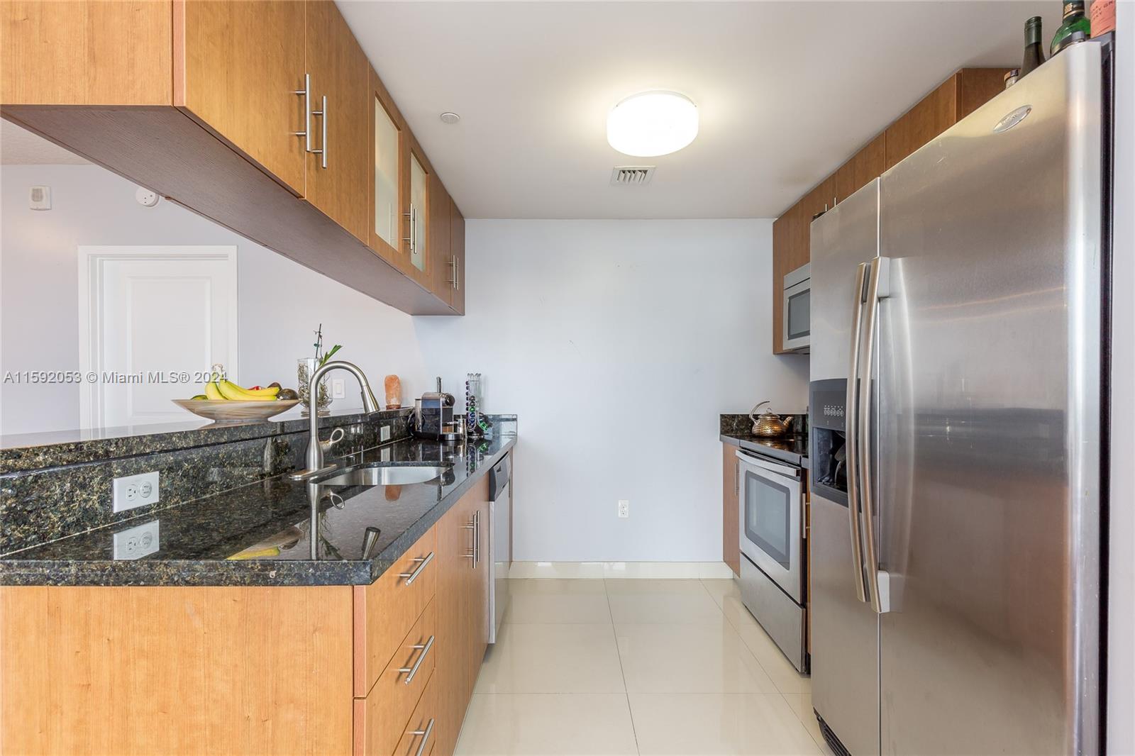 23 BISCAYNE BAY CONDO - Residential Lease