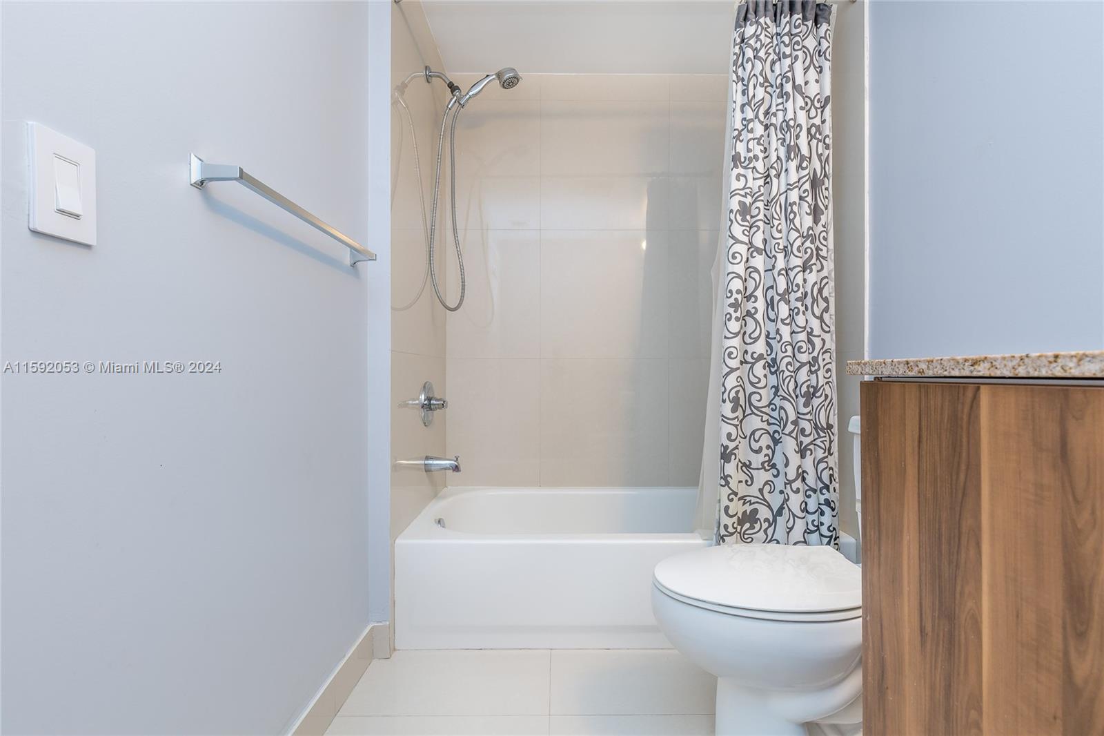 23 BISCAYNE BAY CONDO - Residential Lease