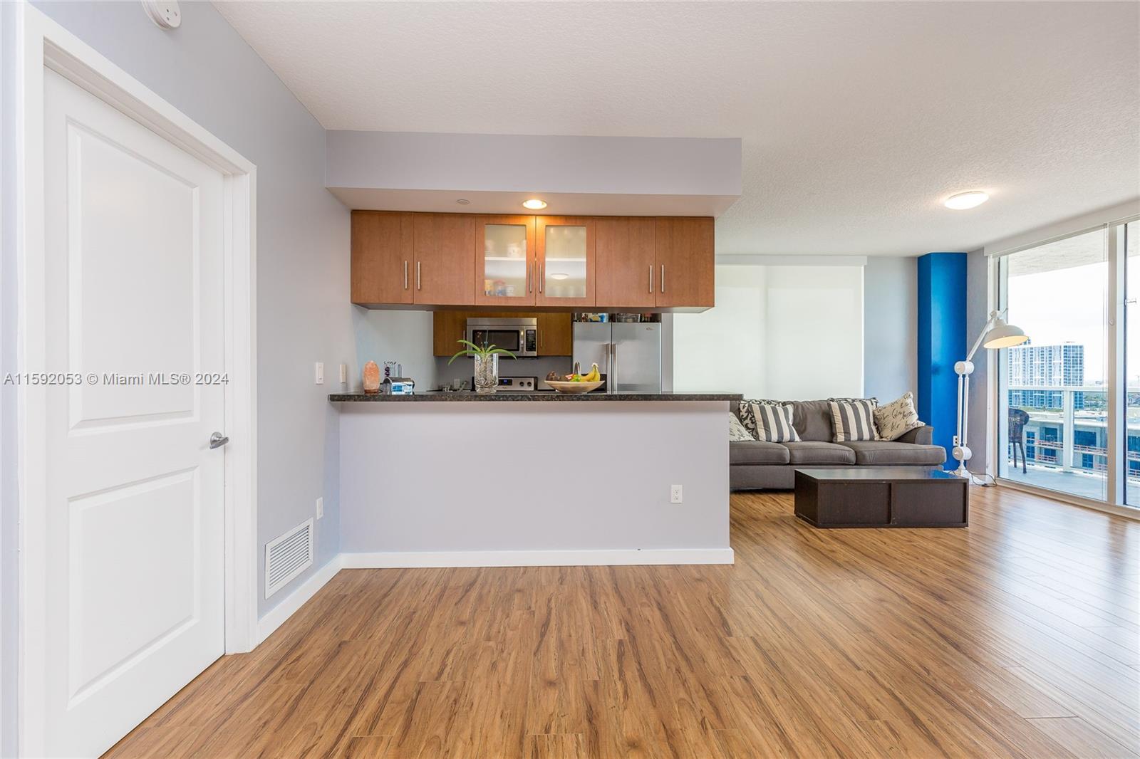 23 BISCAYNE BAY CONDO - Residential Lease