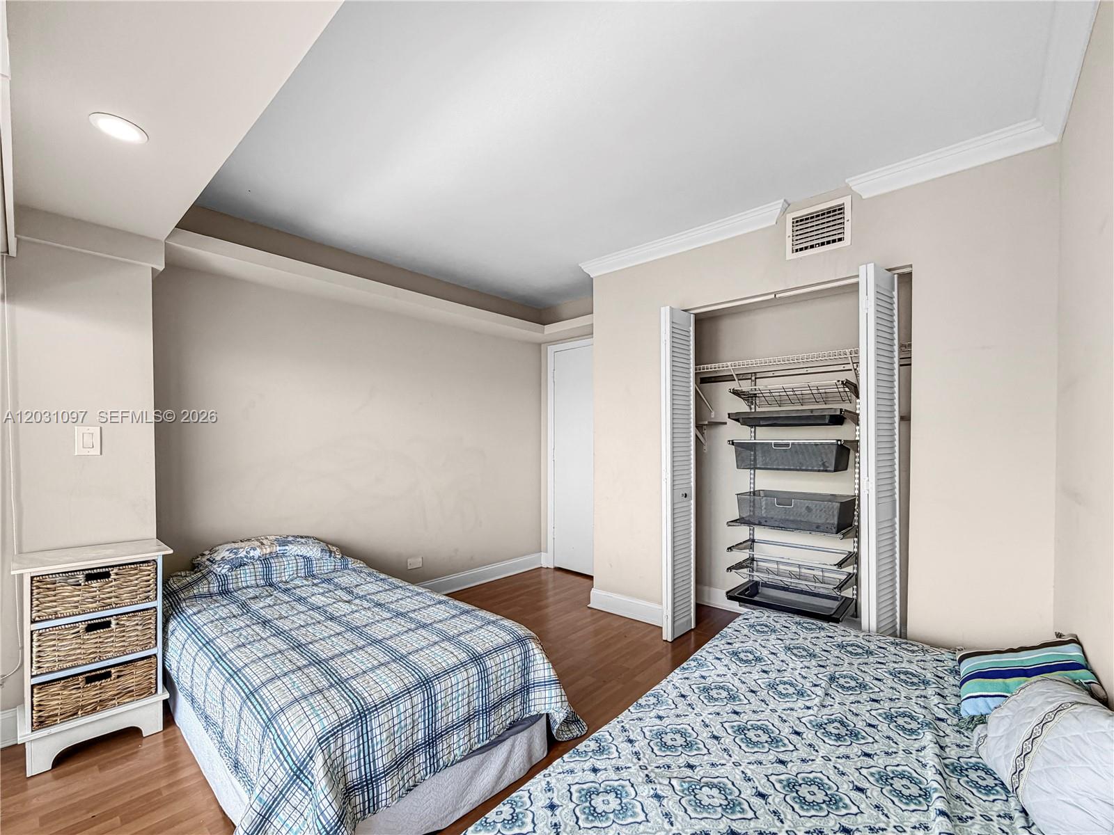 CRICKET CLUB CONDO - Residential Lease