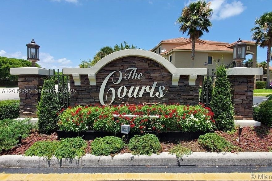 THE COURTS AT BAYSHORE I - Residential