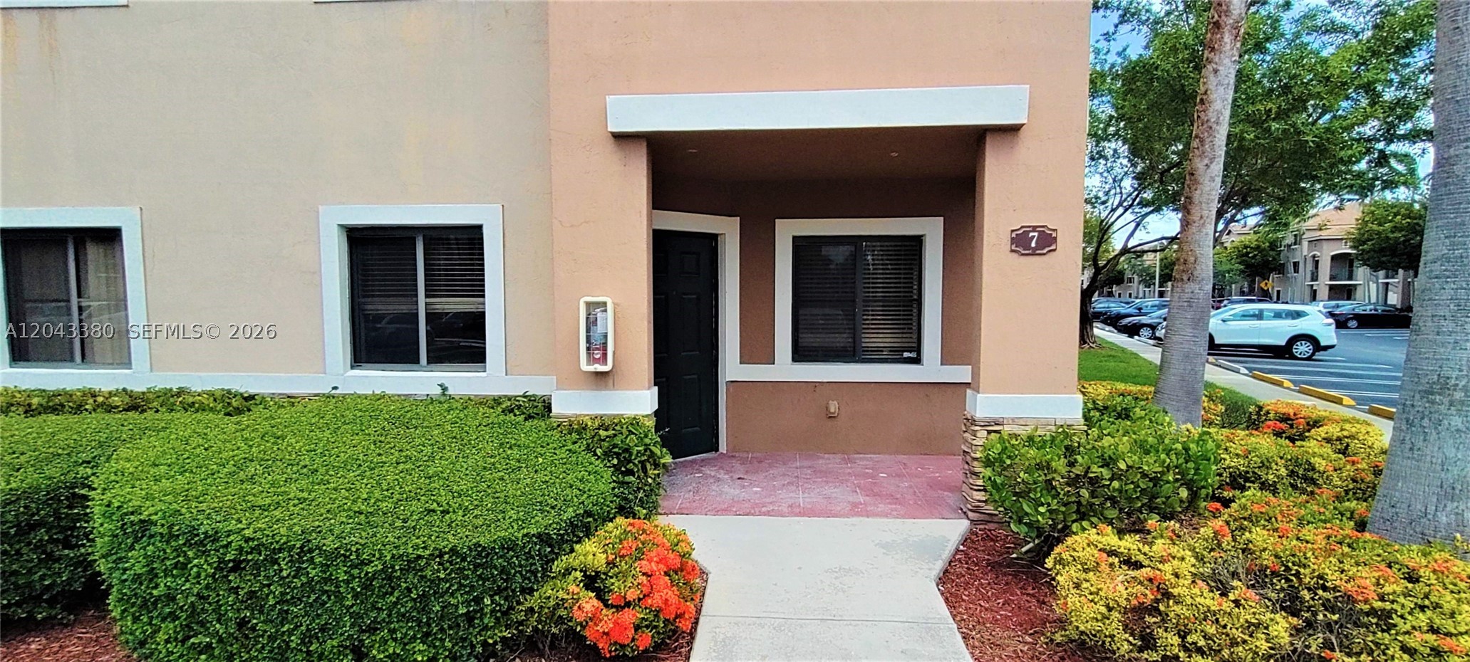 THE COURTS AT BAYSHORE I - Residential