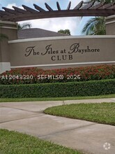THE COURTS AT BAYSHORE I - Residential