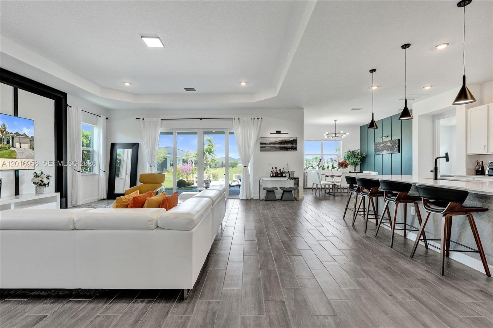 REPLAT OF VERANDA PRESERV - Residential