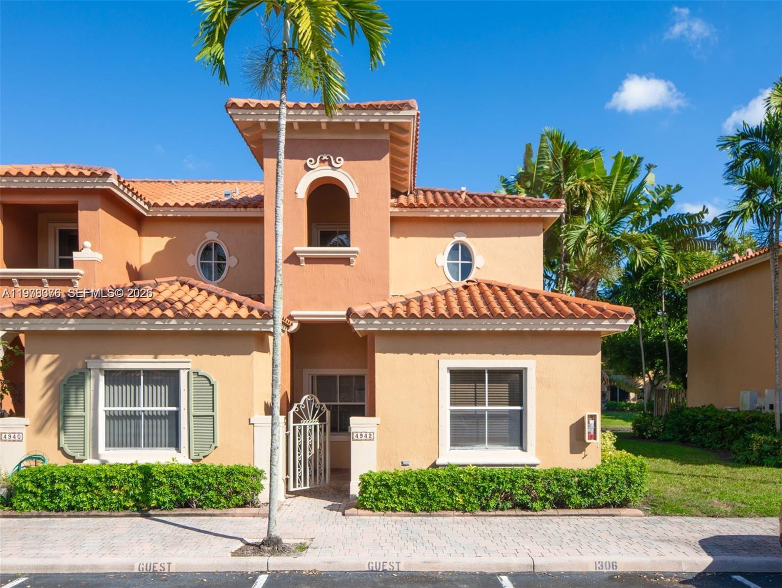 AMAZING FULLY UPDATED TOWNHOUSE!!! CHARMING THREE BEDROOMS & THREE FULL BATHROOMS TOWNHOME, FRESHLY PAINTED, NEW FLOORING, NEW SS APPLIANCES. LOCATED IN VILLAS AT HARBOR ISLES A GATED COMMUNITY. CLOSE TO SHOPPING, DANIA BEACH, DANIA POINT, FORT LAUDERDALE AIRPORT. WALKIG DISTANCE TO PUBLIX. ONE OF THE BEDROOMS WITH A FULL BATHROOM IS ON THE FIRST FLOOR. ROOF INCLUDED IN HOA MAINTENANCE. SPACIOUS KITCHEN WITH NEW SS APPLIANCES. MASTER BEDROOM UPSTAIRS. THIS TOWNHOUSE IS A REAL BEAUTY!!!