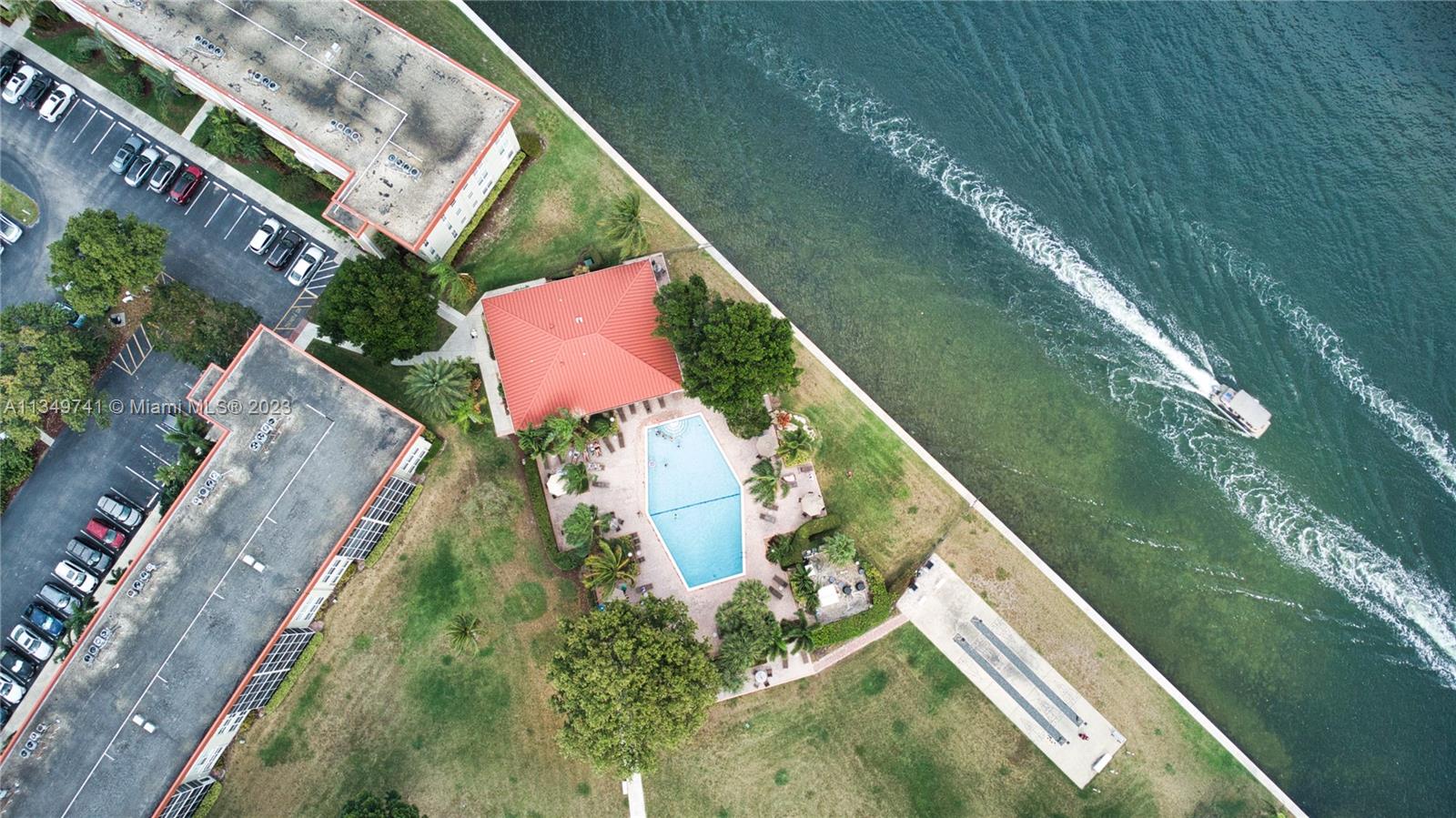 NO 4 PALM-AIRE AT CORAL K - Residential