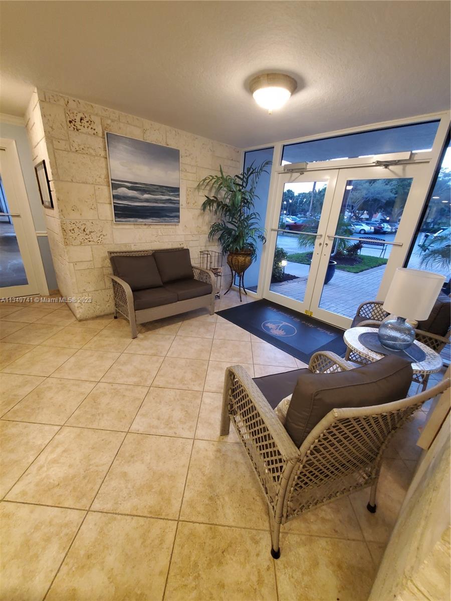 NO 4 PALM-AIRE AT CORAL K - Residential