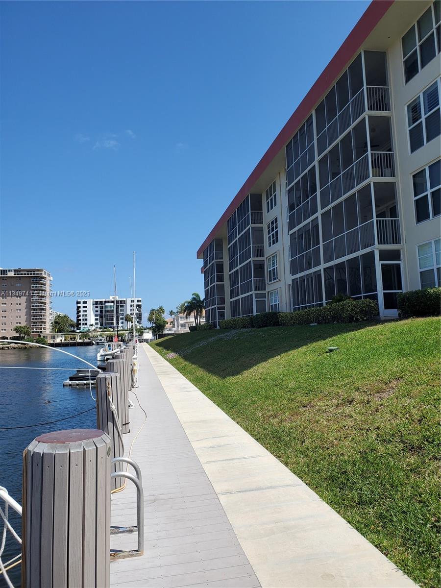 NO 4 PALM-AIRE AT CORAL K - Residential