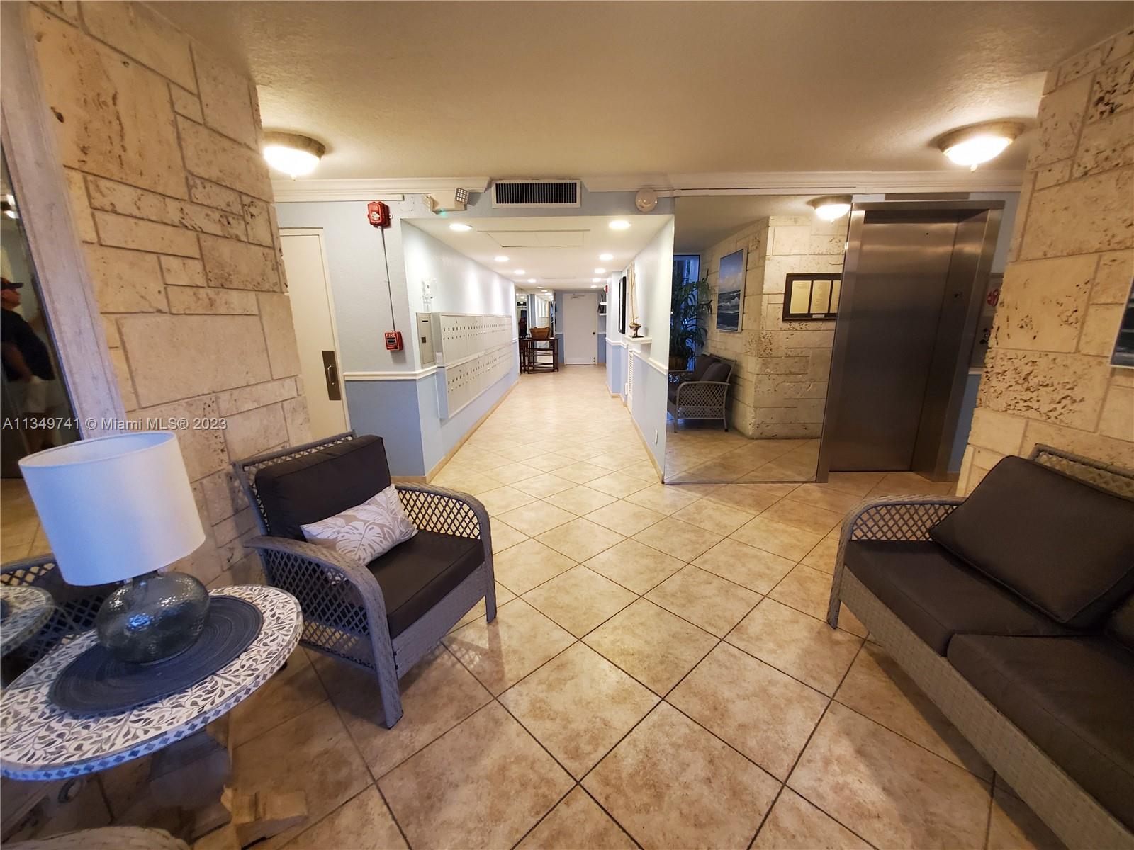 NO 4 PALM-AIRE AT CORAL K - Residential