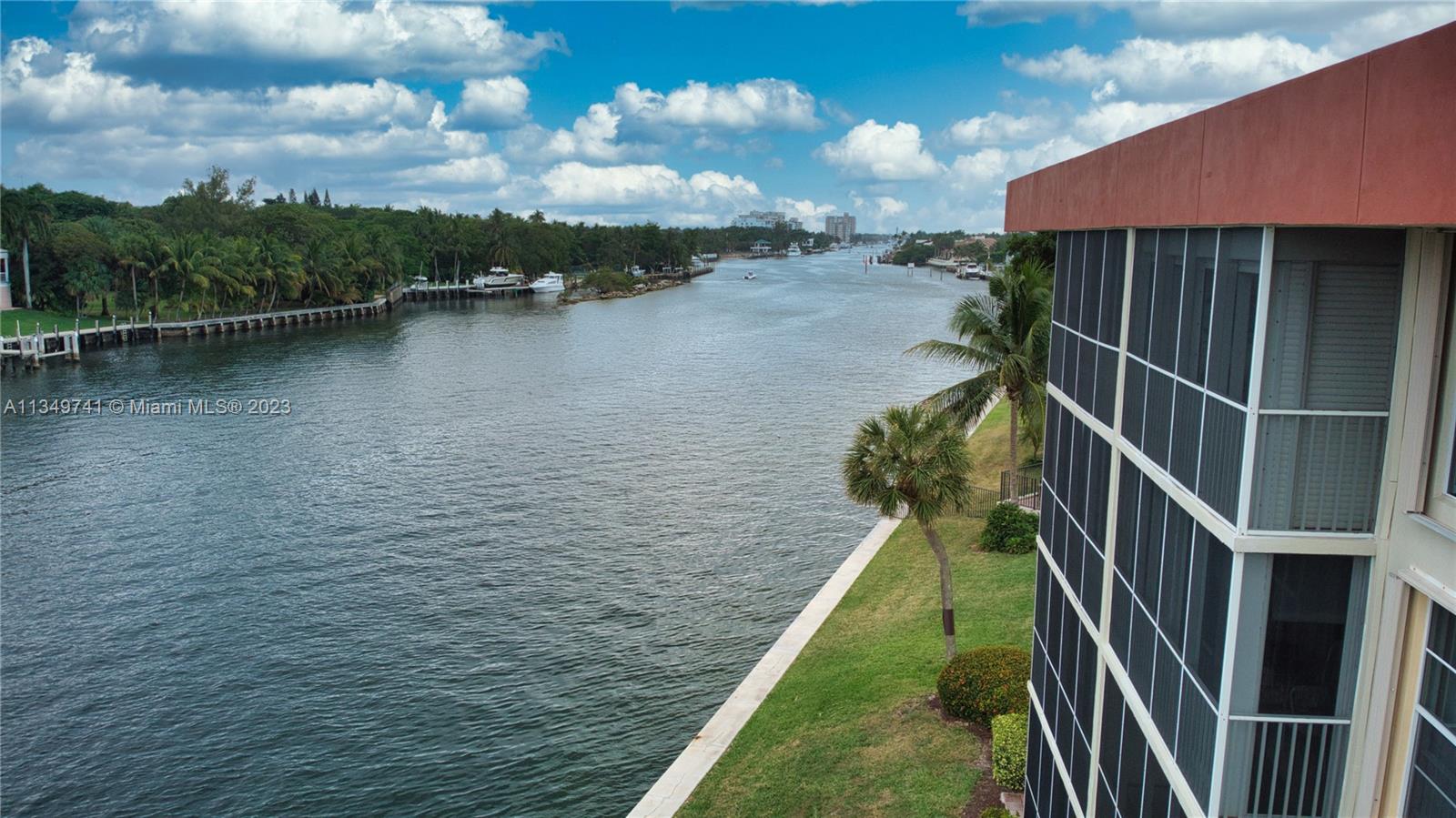NO 4 PALM-AIRE AT CORAL K - Residential