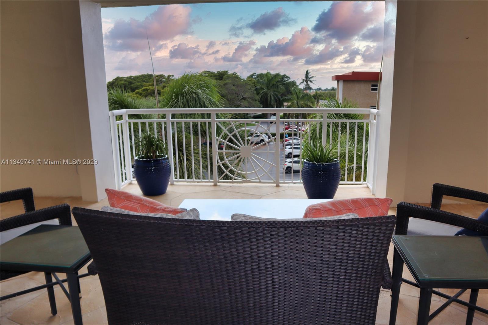 NO 4 PALM-AIRE AT CORAL K - Residential
