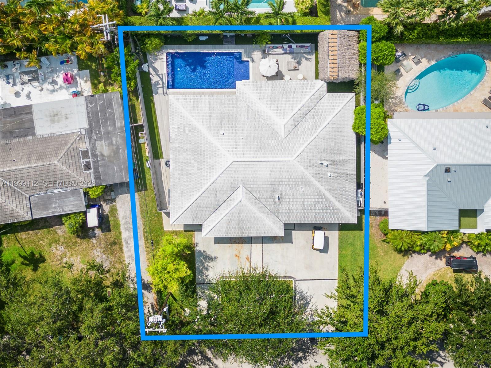 TROPICAL ISLE HOMES SUB 1 - Residential