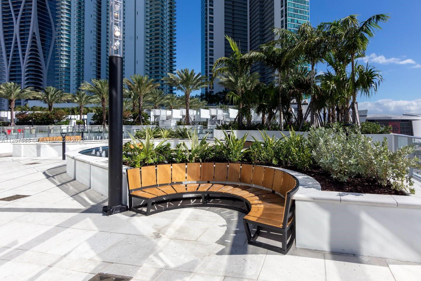 Paramount Miami World - Residential Lease