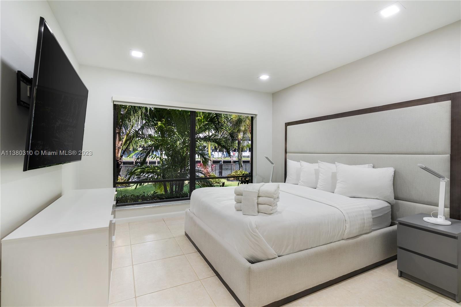GOLDEN ISLES SEC A REV PL - Residential