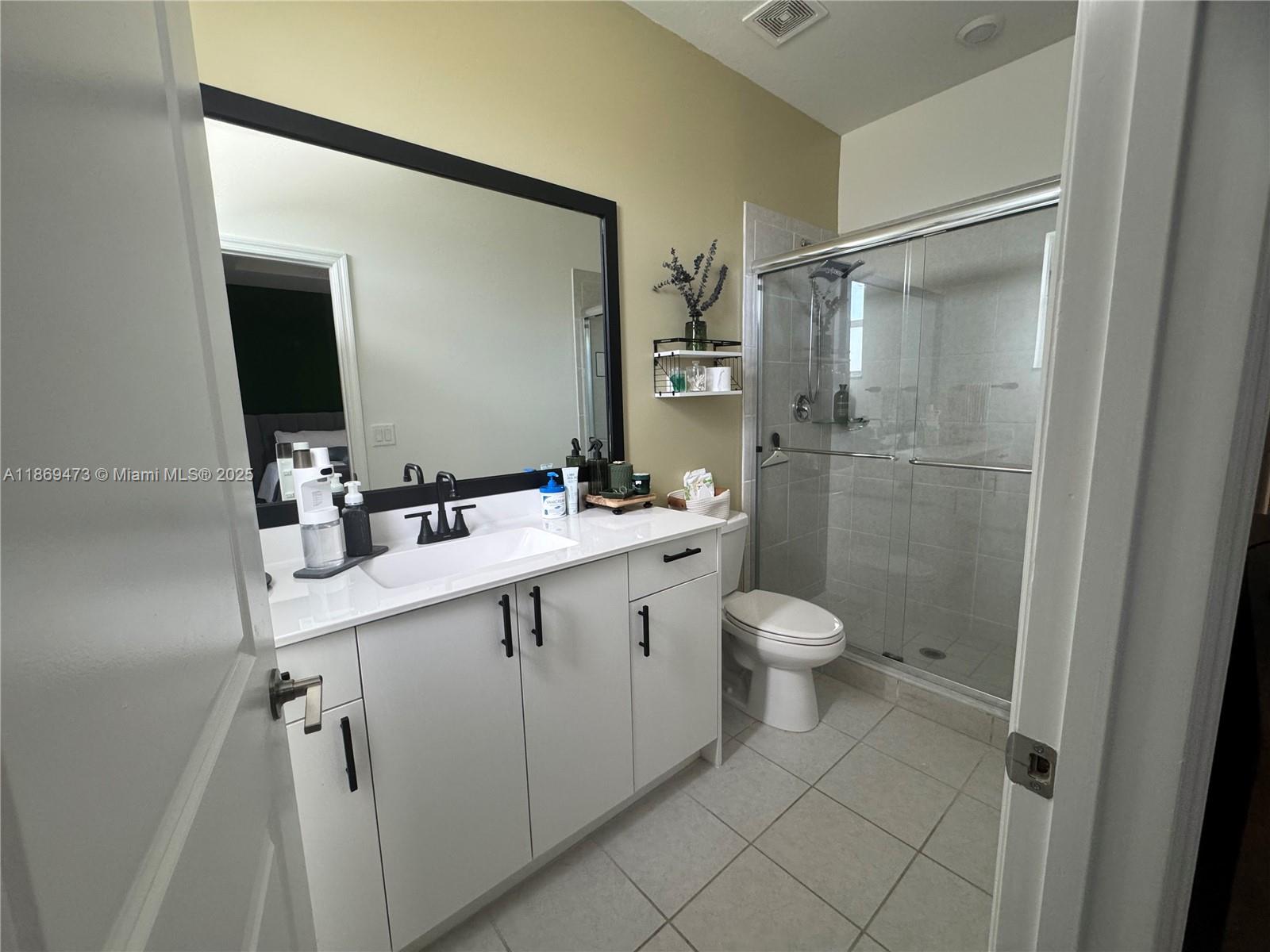 BISCAYNE ENTRADA 2ND REV - Residential