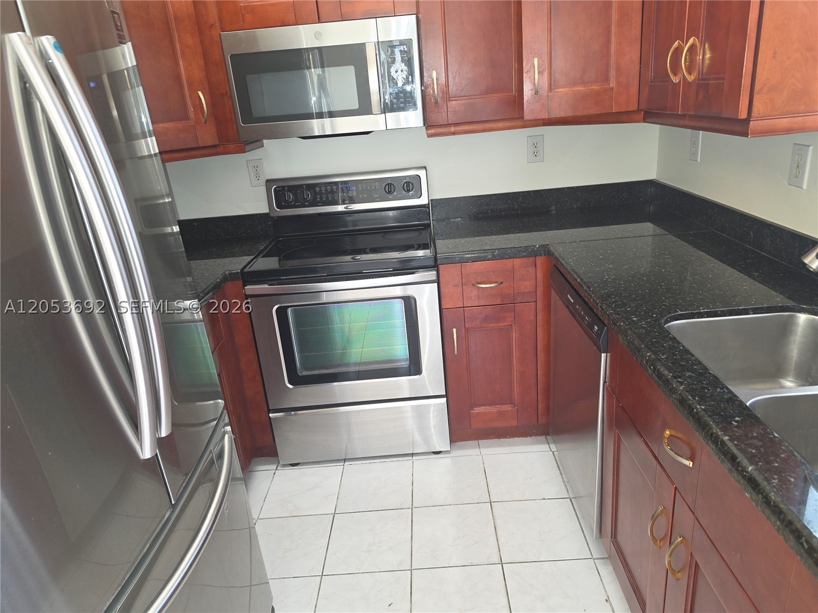 BRIGHTONS MEADOW TRACE - Residential Lease