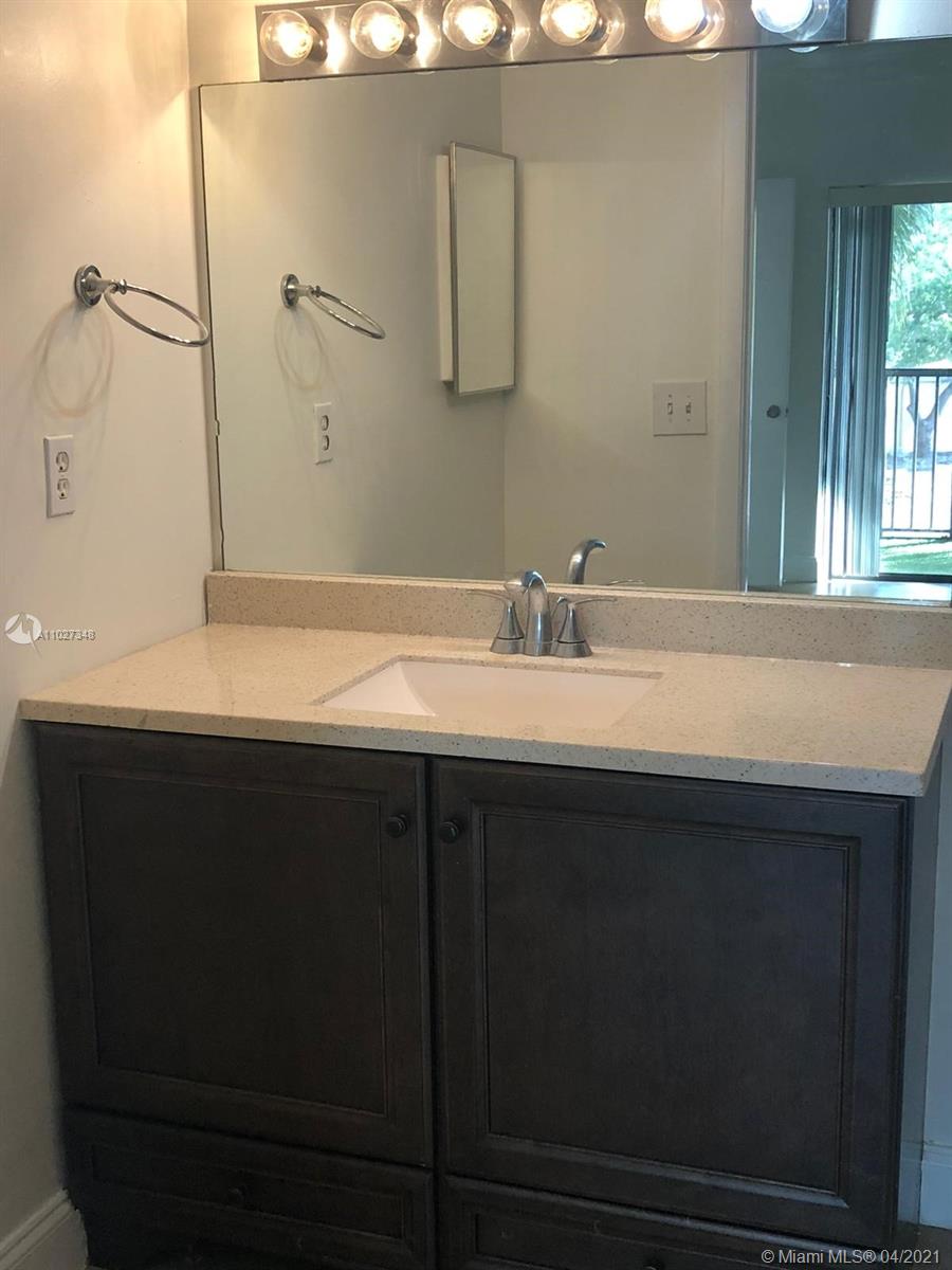 MARINA OAKS CONDO - Residential Lease