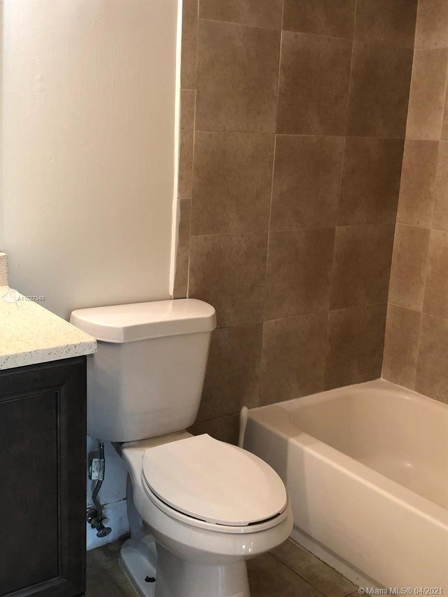 MARINA OAKS CONDO - Residential Lease