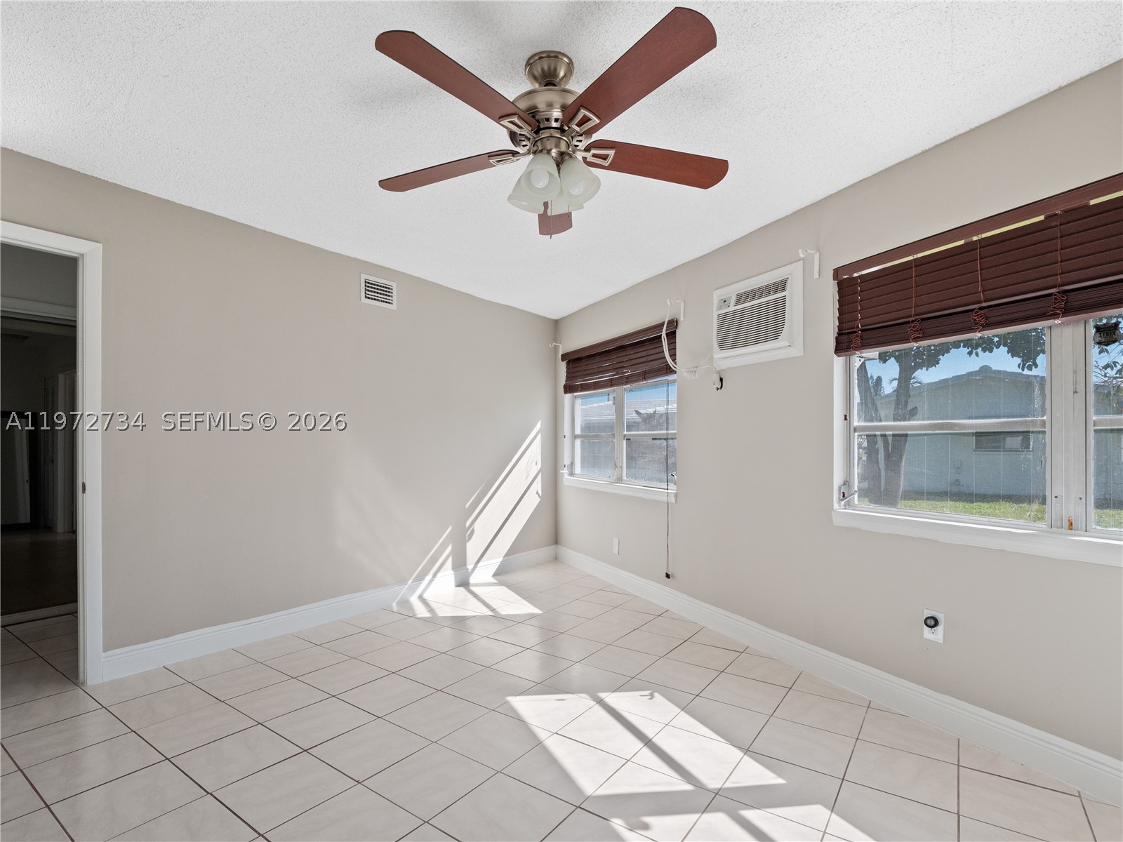 MAINLANDS OF TAMARAC LAKE - Residential