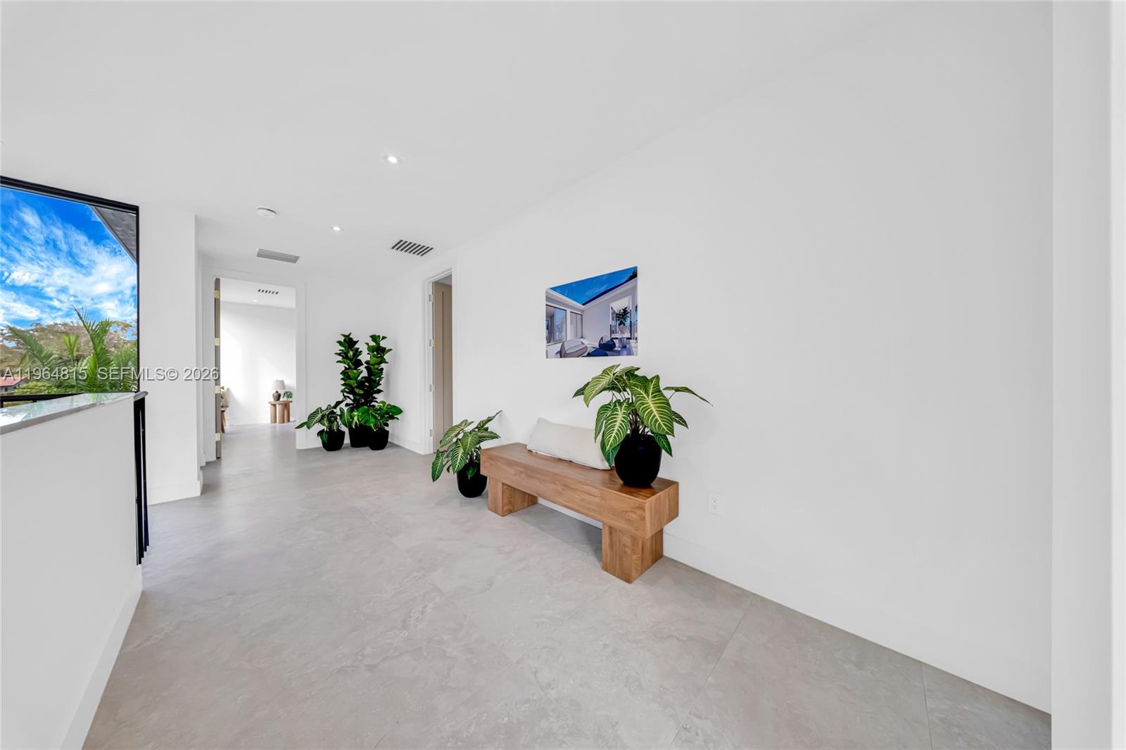 JUNELAND - Residential