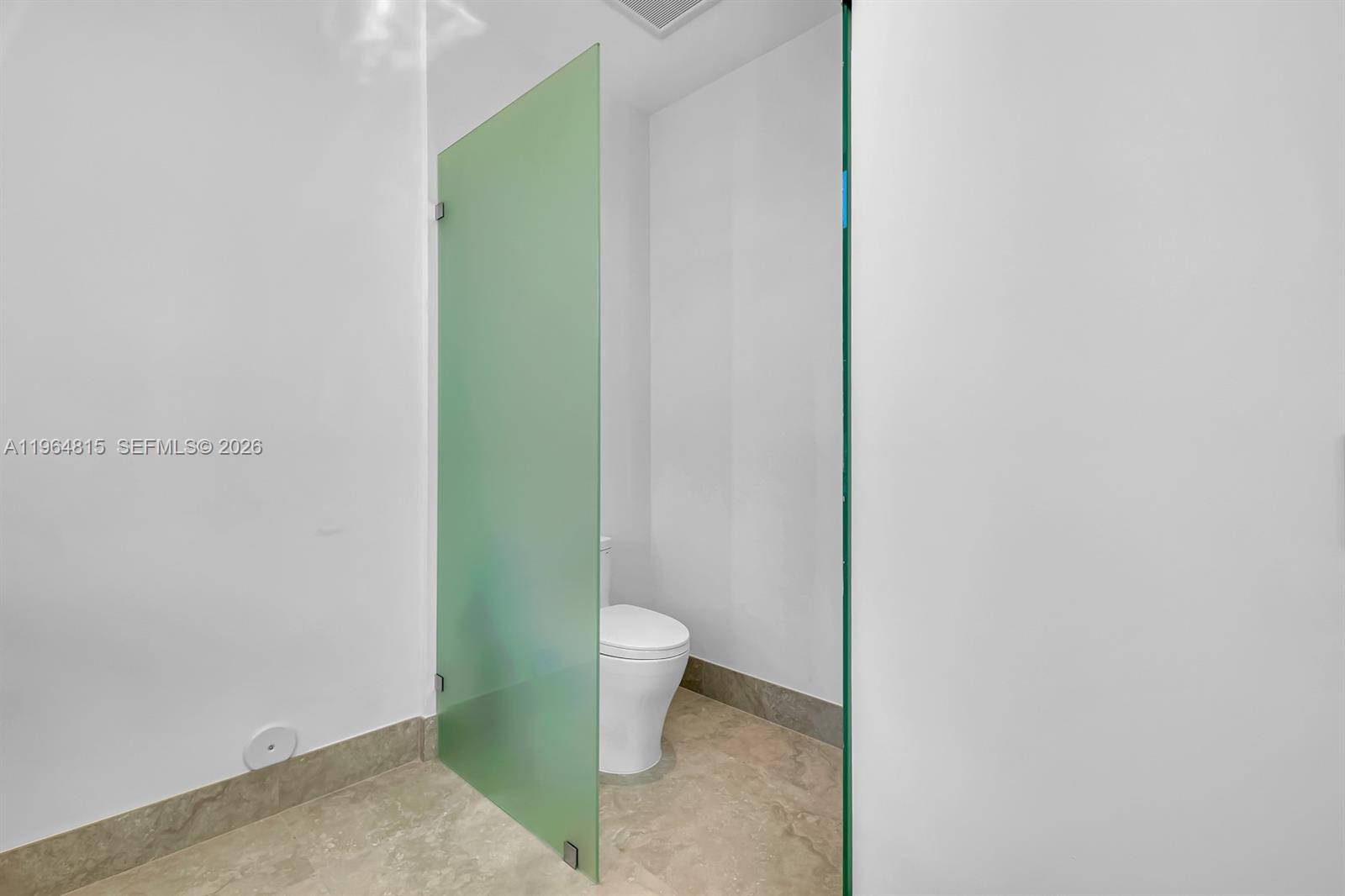 JUNELAND - Residential
