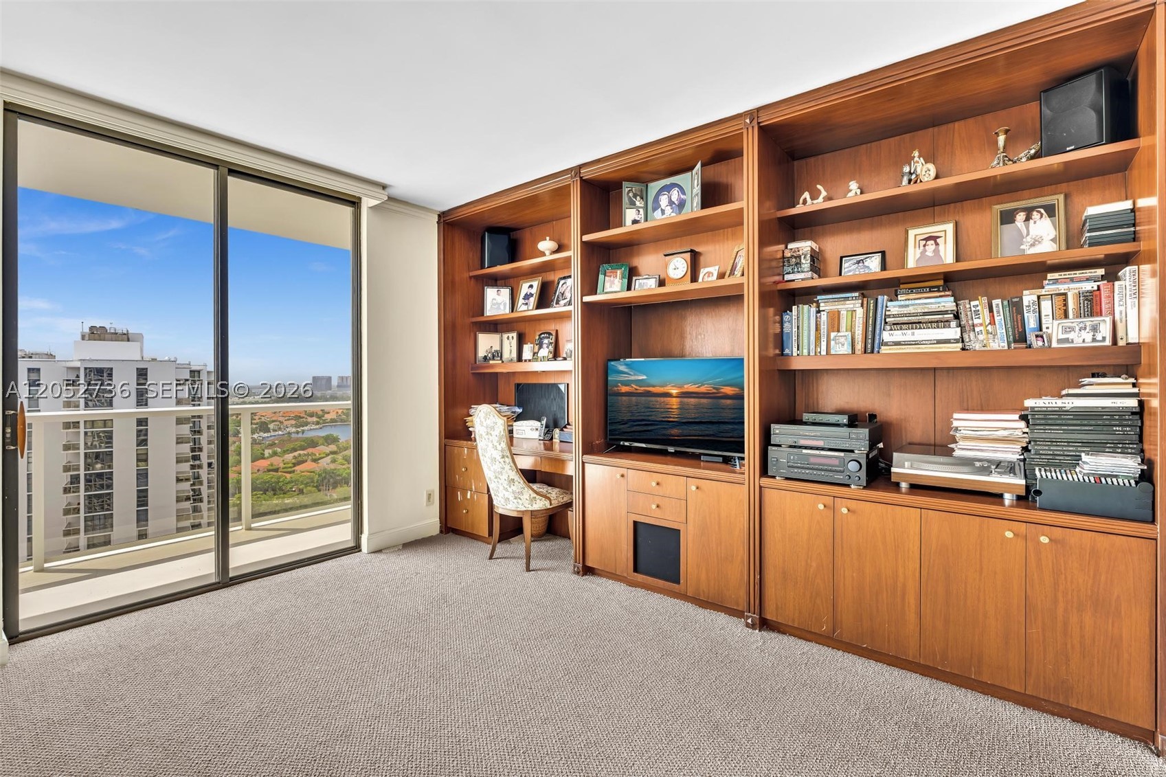 HAMPTONS WEST CONDO - Residential