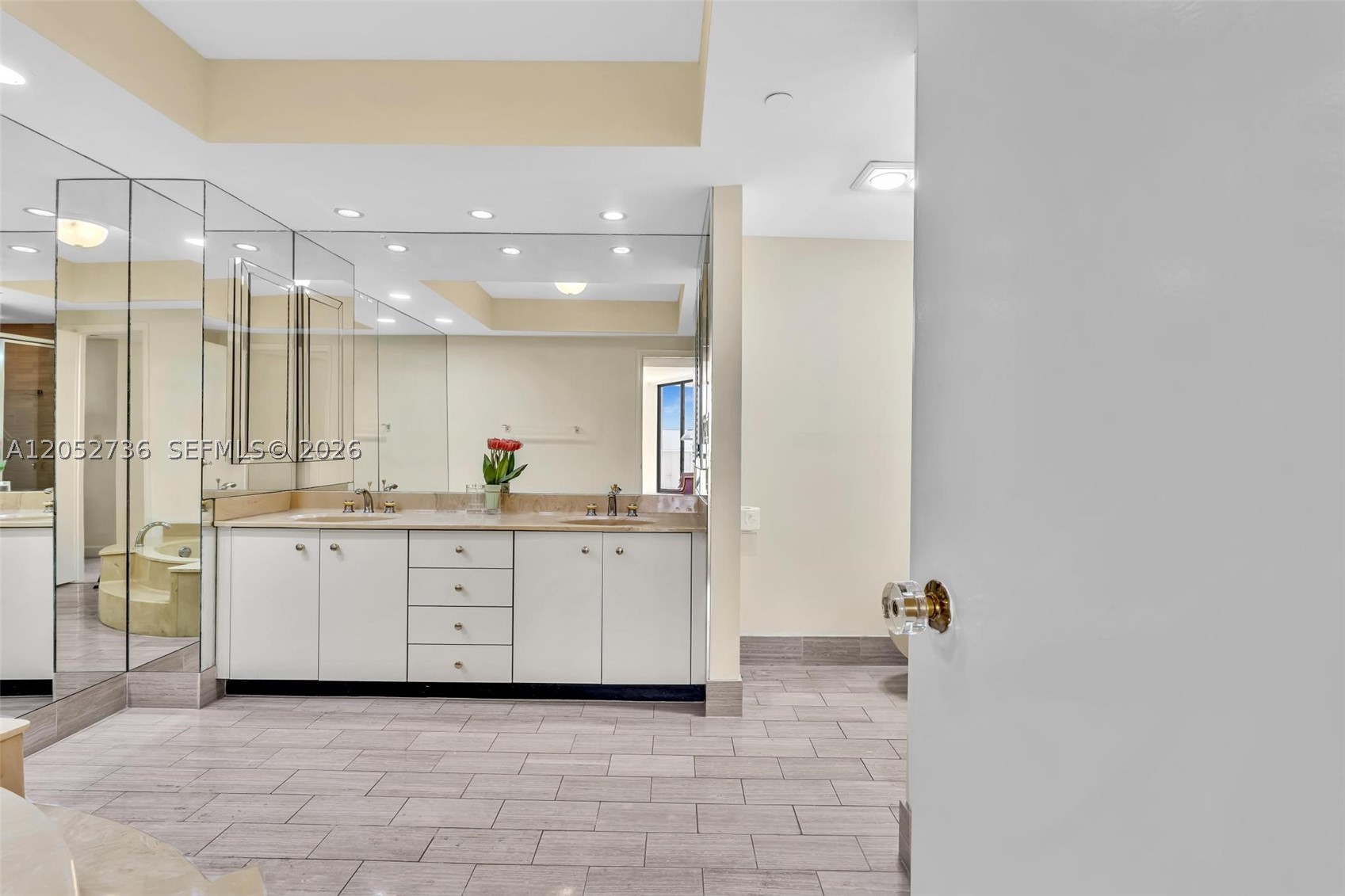 HAMPTONS WEST CONDO - Residential