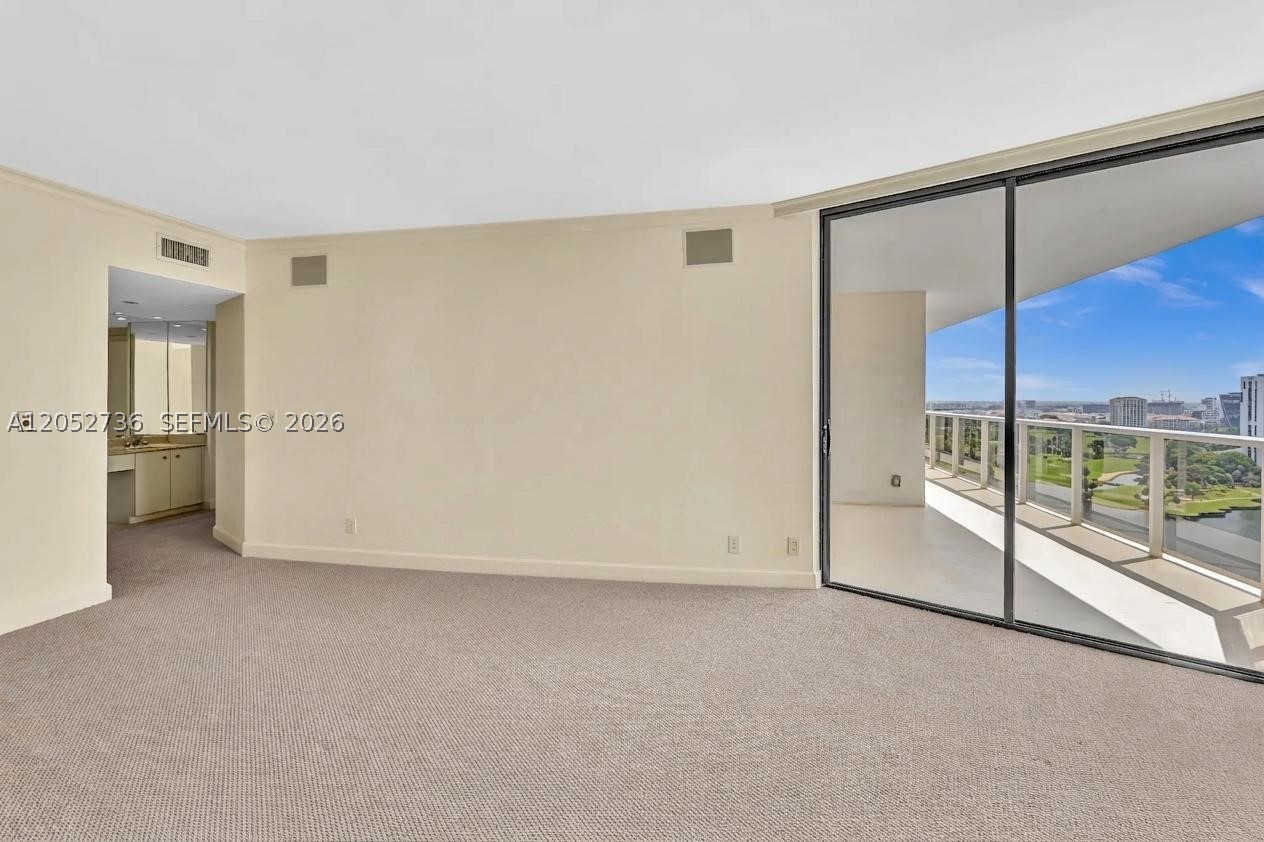 HAMPTONS WEST CONDO - Residential