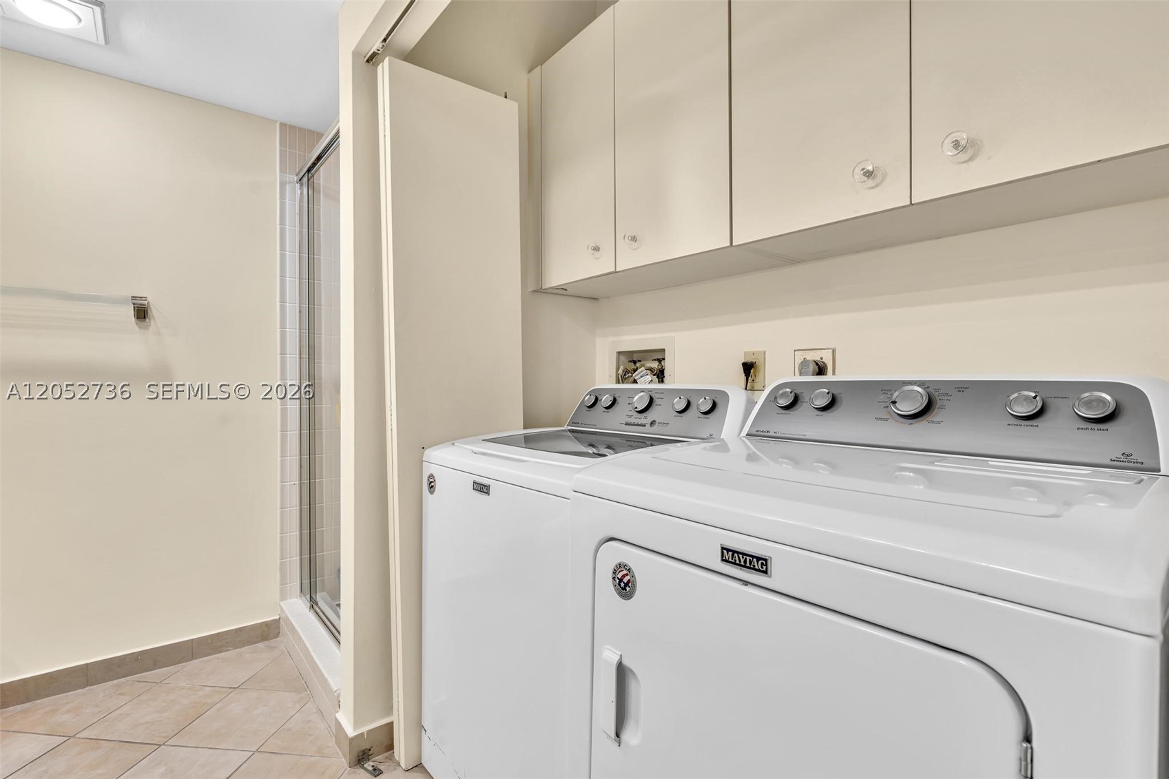 HAMPTONS WEST CONDO - Residential