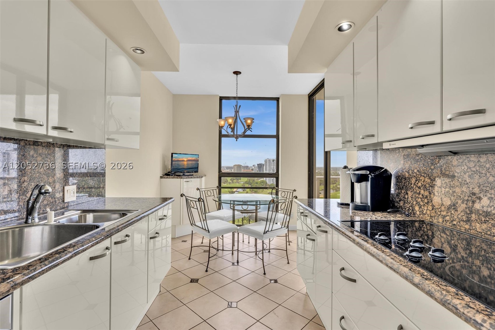 HAMPTONS WEST CONDO - Residential