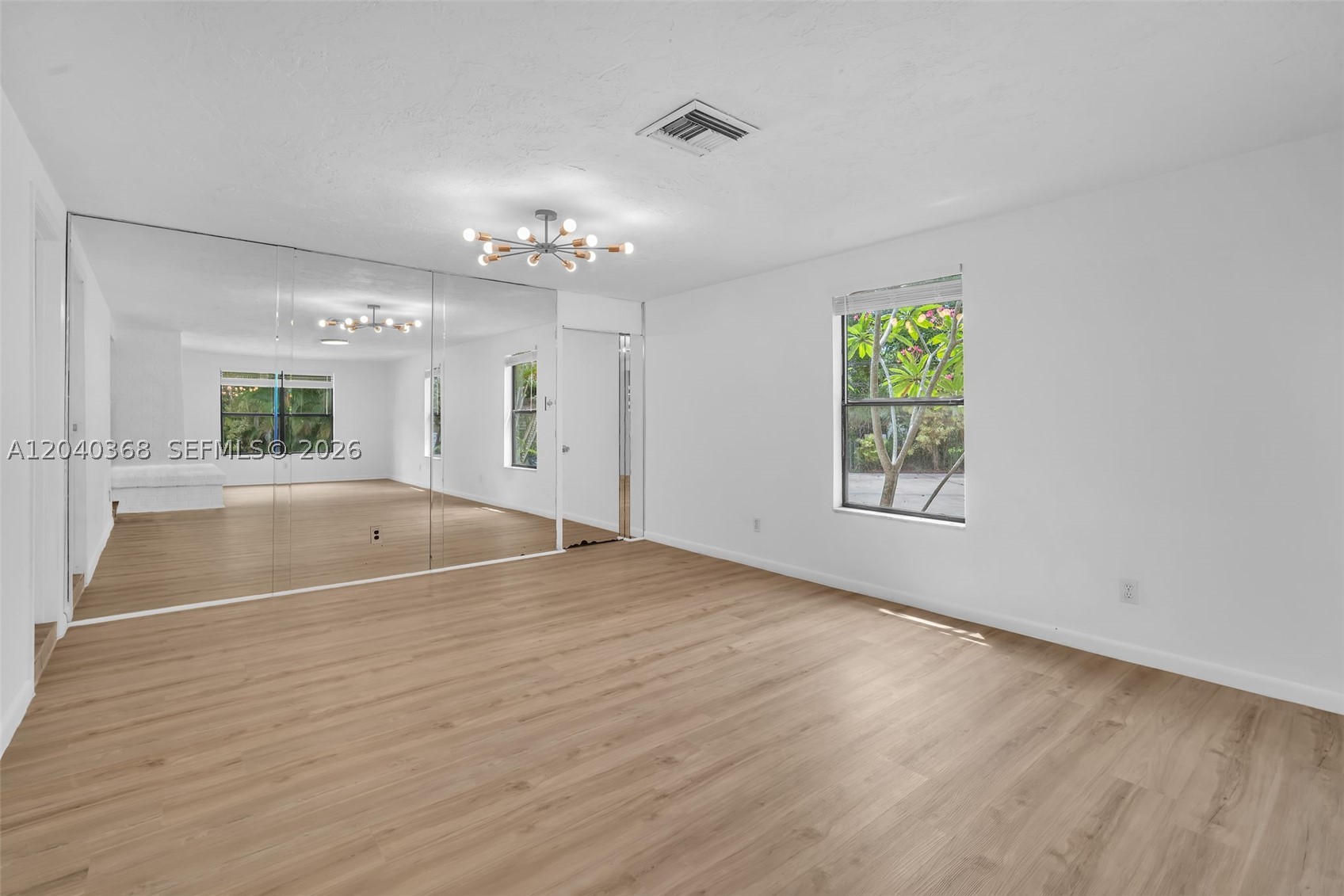 JACARANDA HEIGHTS - Residential