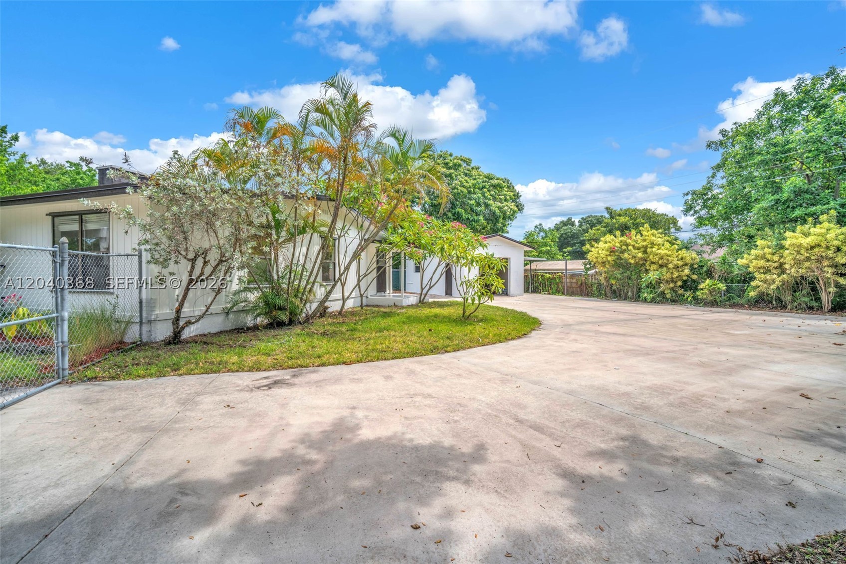 JACARANDA HEIGHTS - Residential