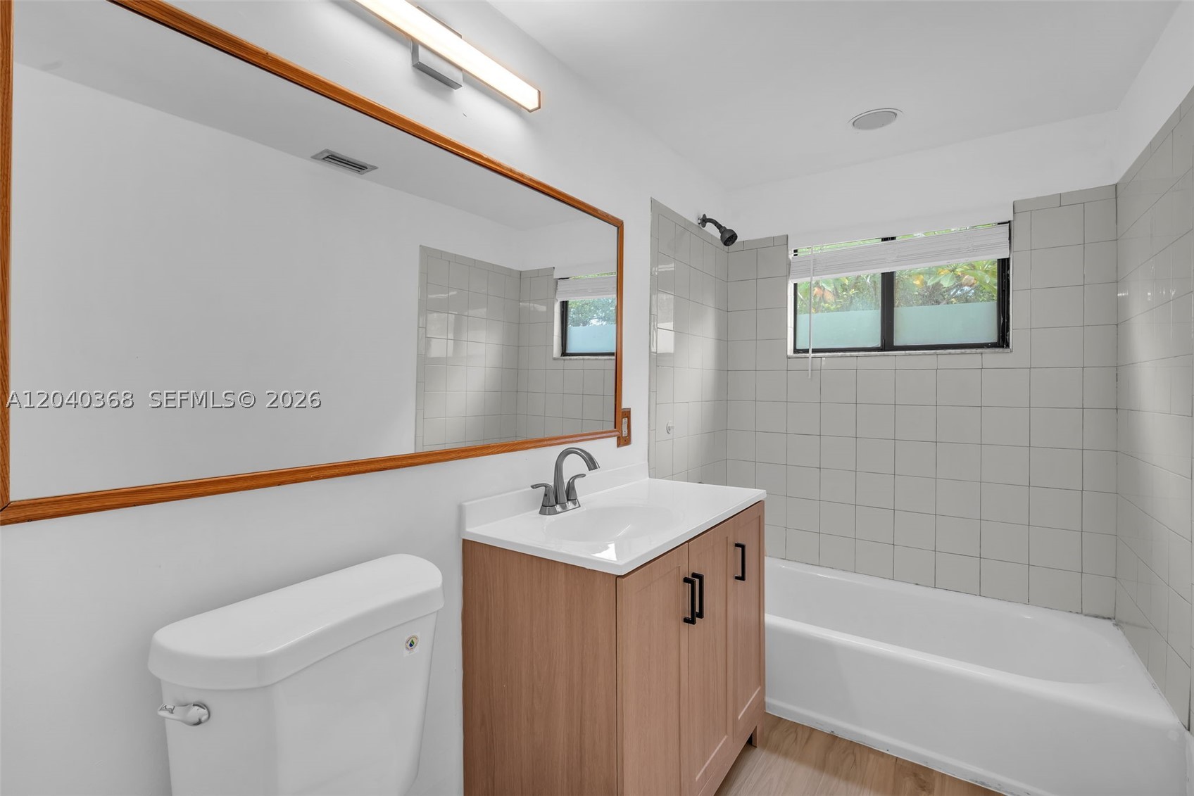 JACARANDA HEIGHTS - Residential