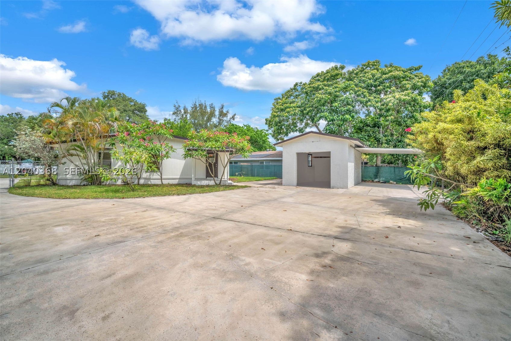 JACARANDA HEIGHTS - Residential