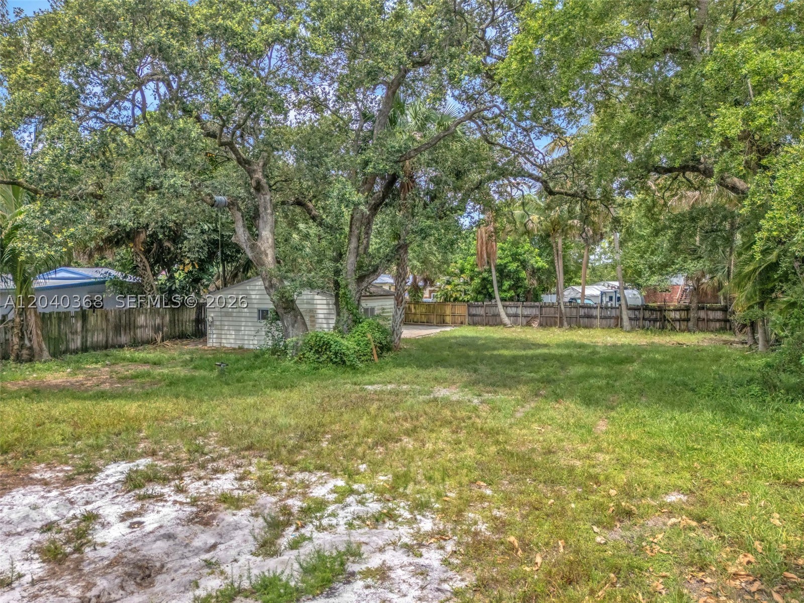 JACARANDA HEIGHTS - Residential