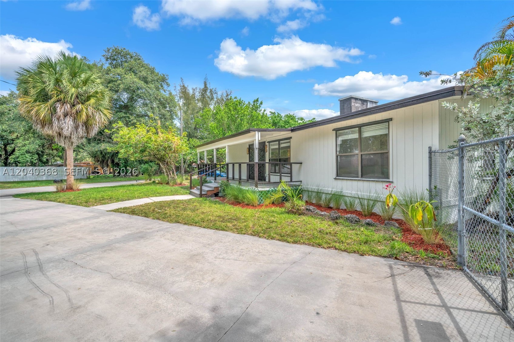 JACARANDA HEIGHTS - Residential