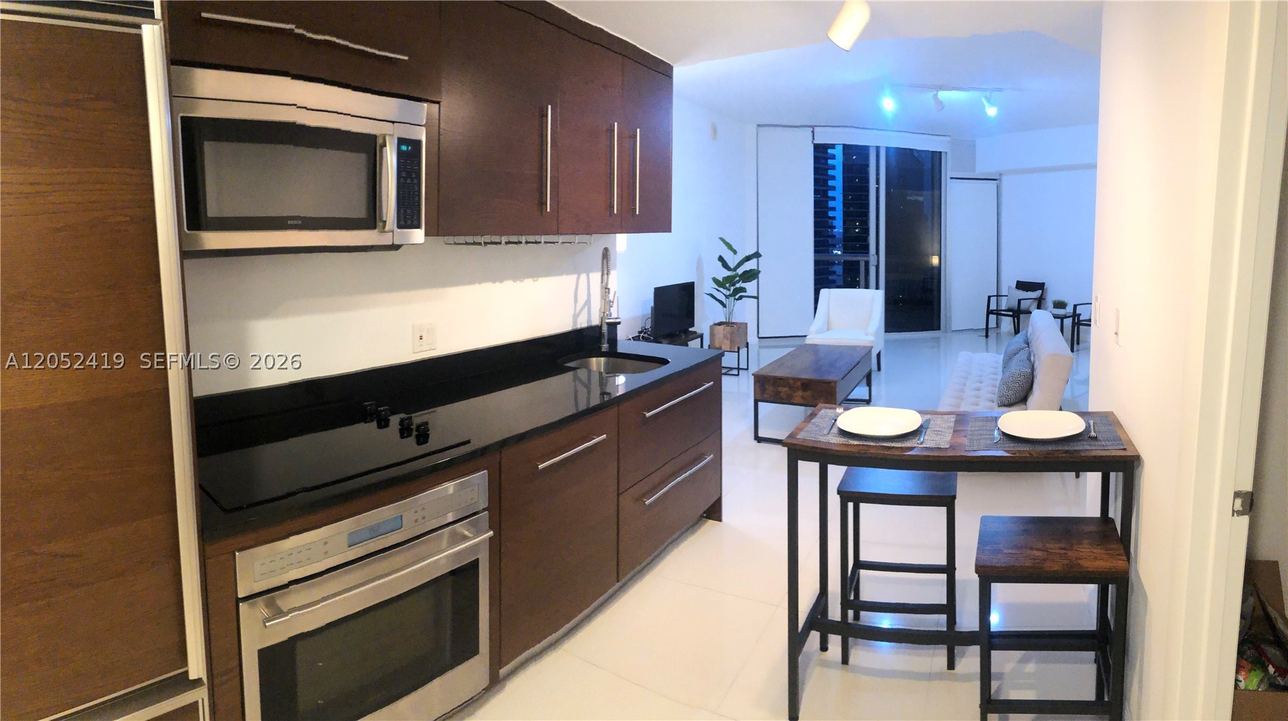 ICONBRICKELL CONDO NO 1 - Residential Lease