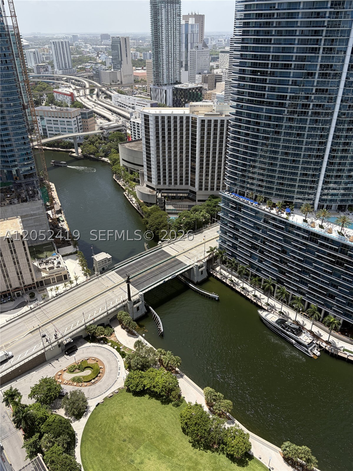 ICONBRICKELL CONDO NO 1 - Residential Lease