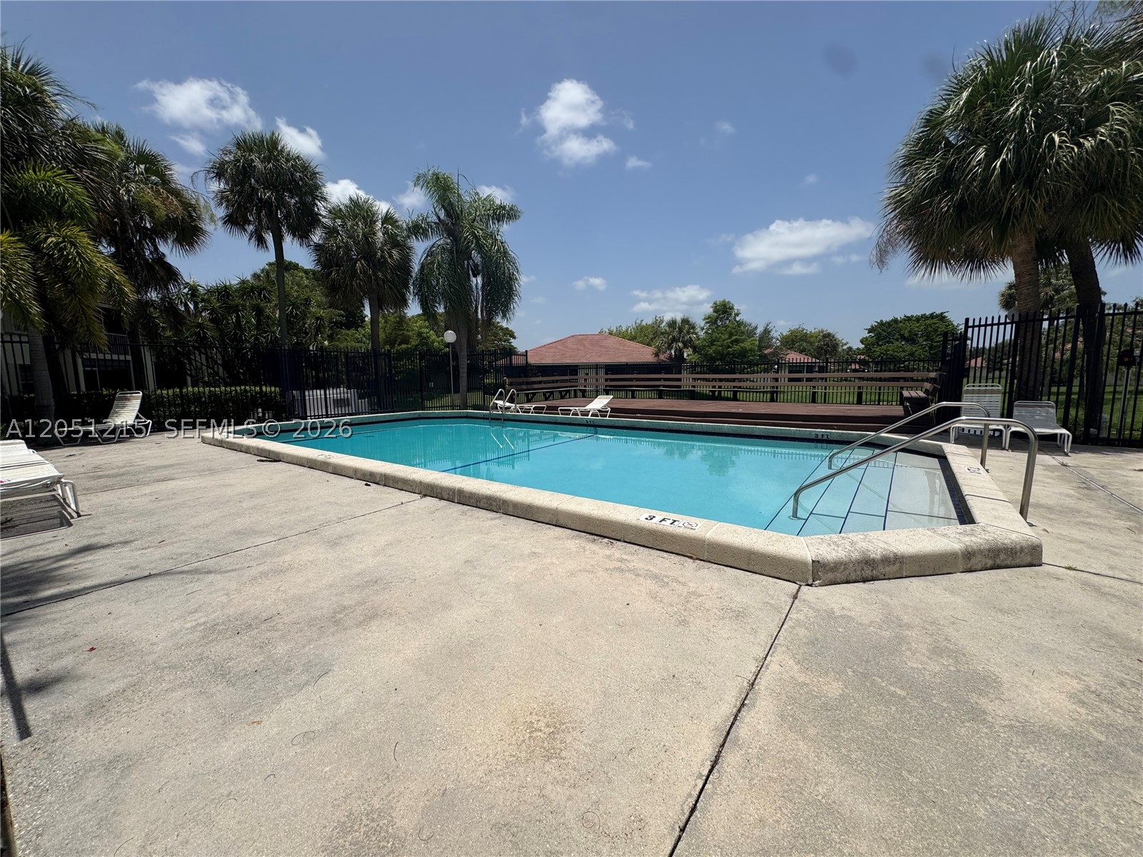 ROSEWOOD CONDO - Residential