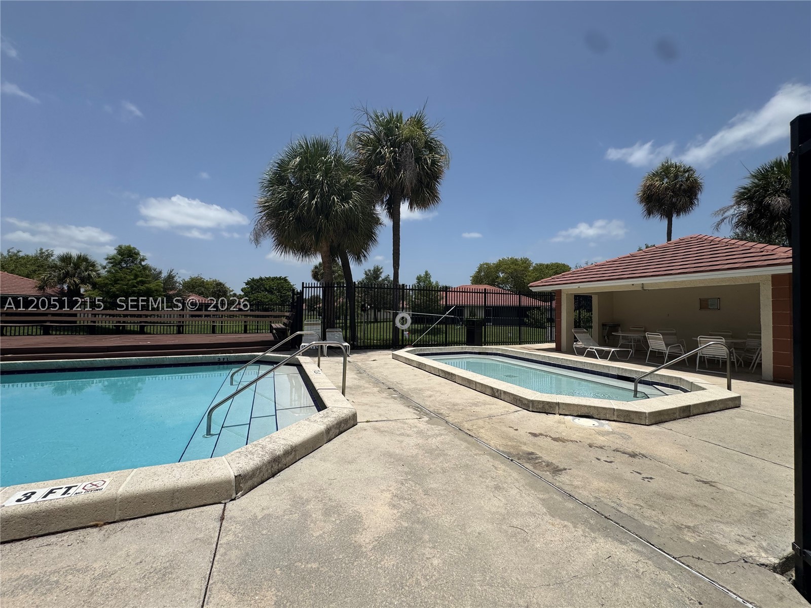ROSEWOOD CONDO - Residential