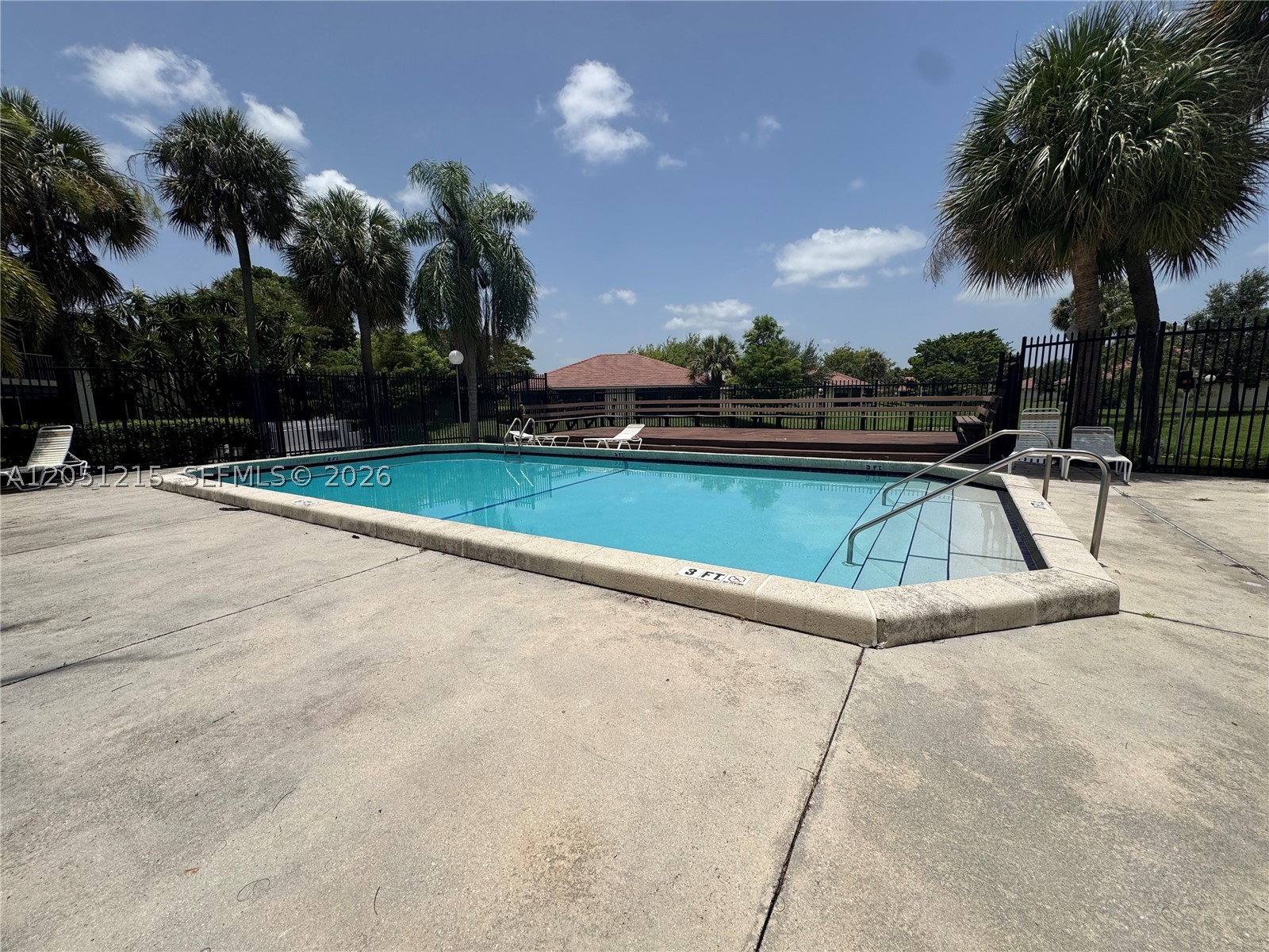 ROSEWOOD CONDO - Residential