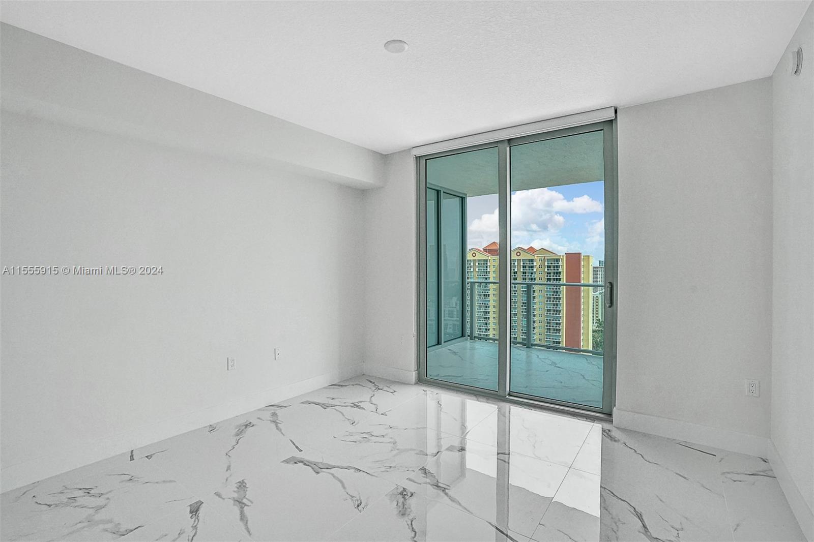 PARQUE TOWERS CONDO - Residential Lease
