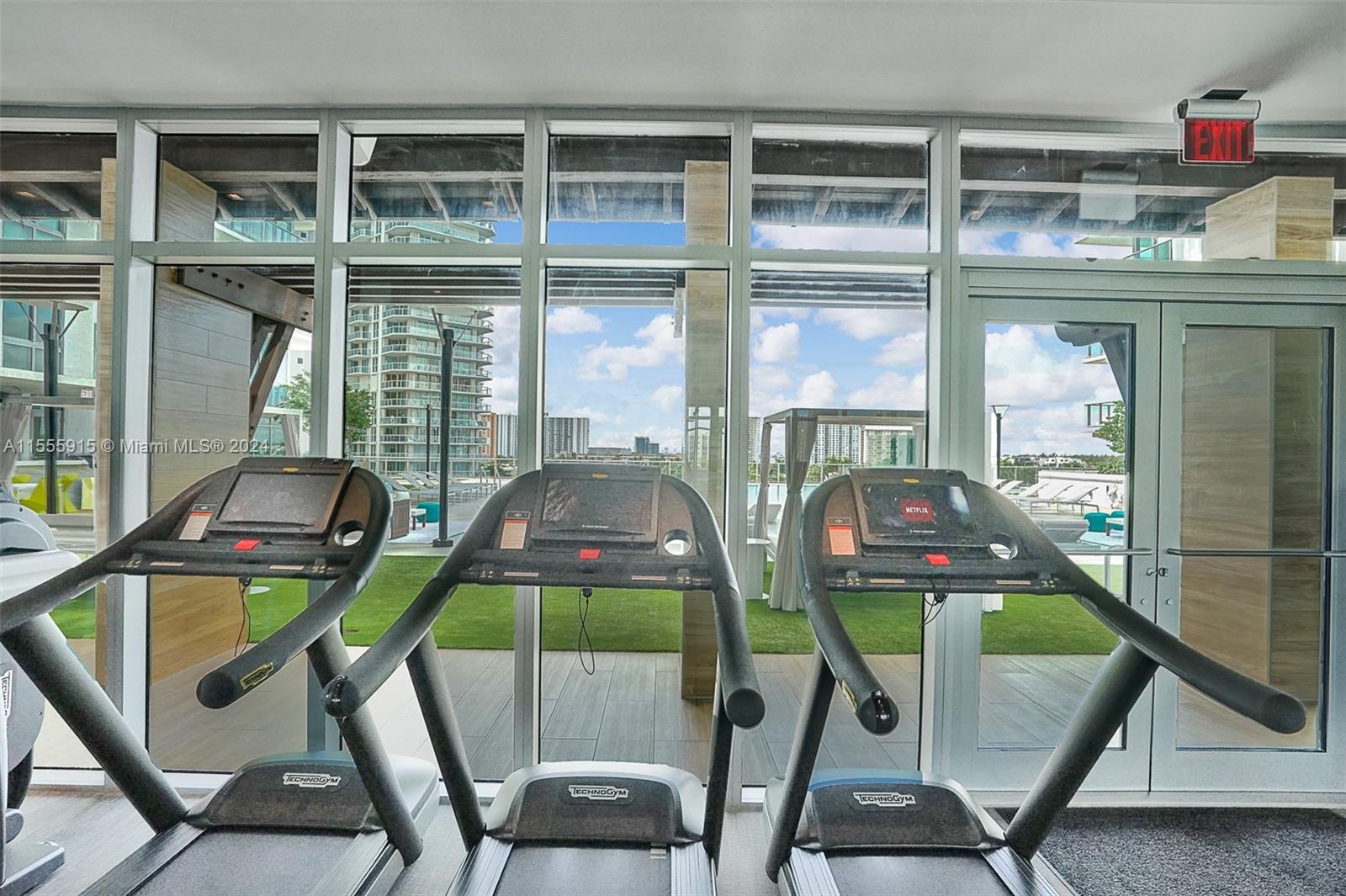 PARQUE TOWERS CONDO - Residential Lease