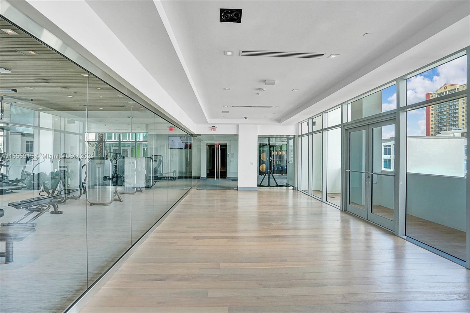 PARQUE TOWERS CONDO - Residential Lease